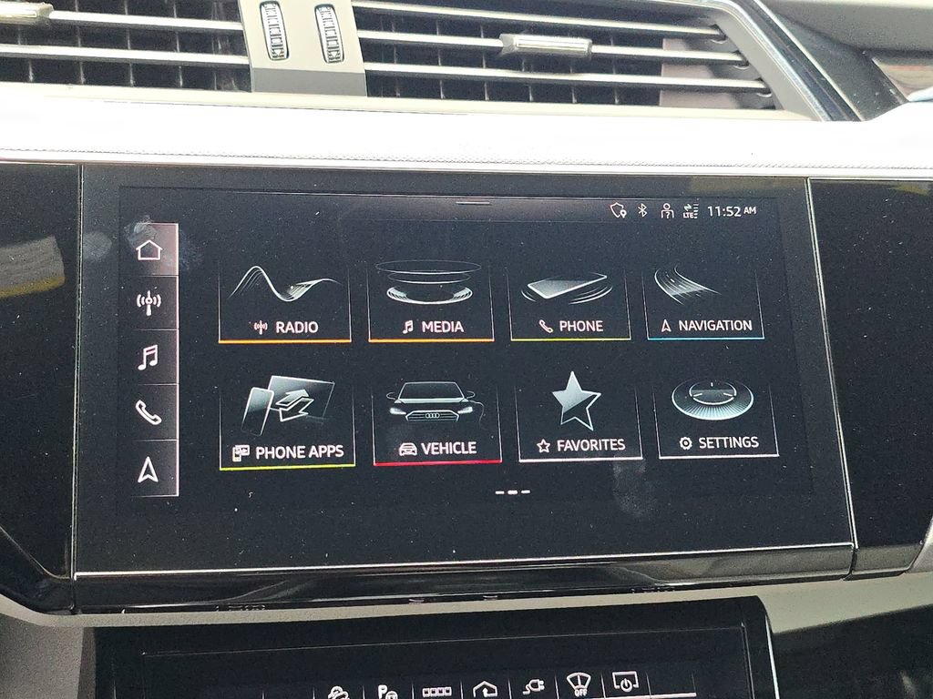 Used 2024 Audi Q8 e-tron Prestige AWD/4WD image 27