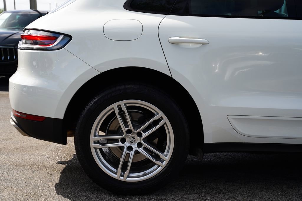 Used 2019 Porsche Macan AWD/4WD image 9