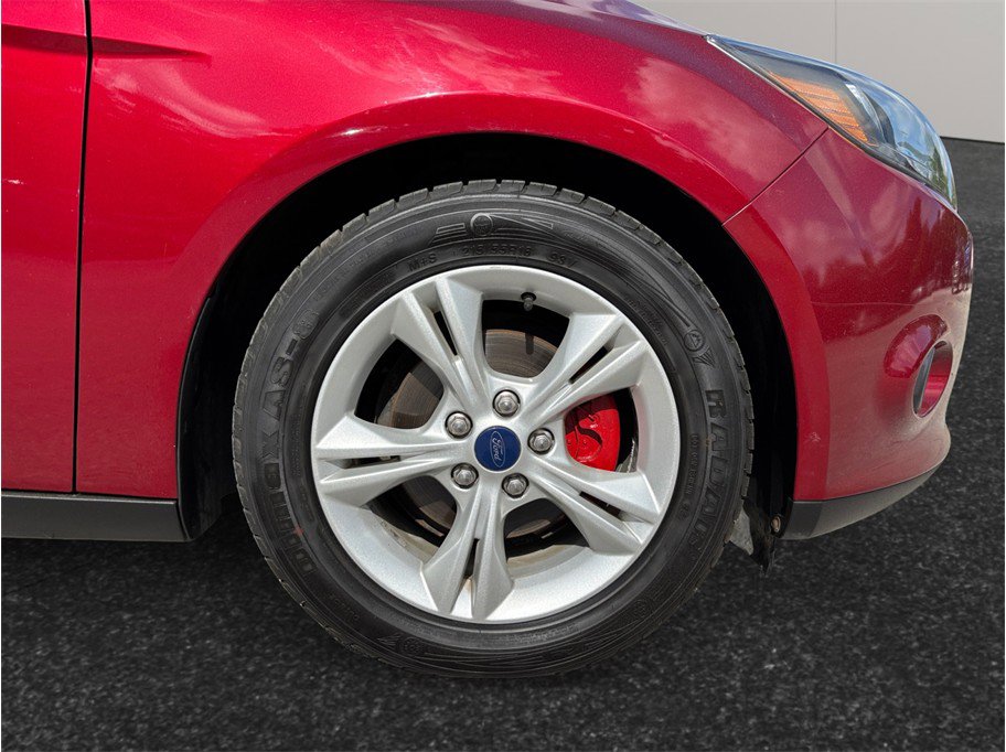 Used 2014 Ford Focus SE w/ SE Winter Package image 12