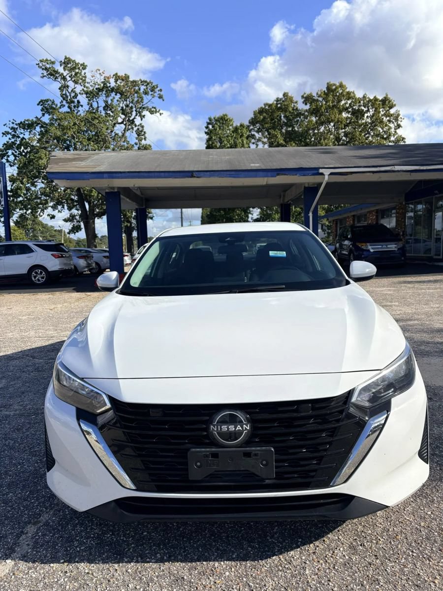 Used 2024 Nissan Sentra S FWD image 2