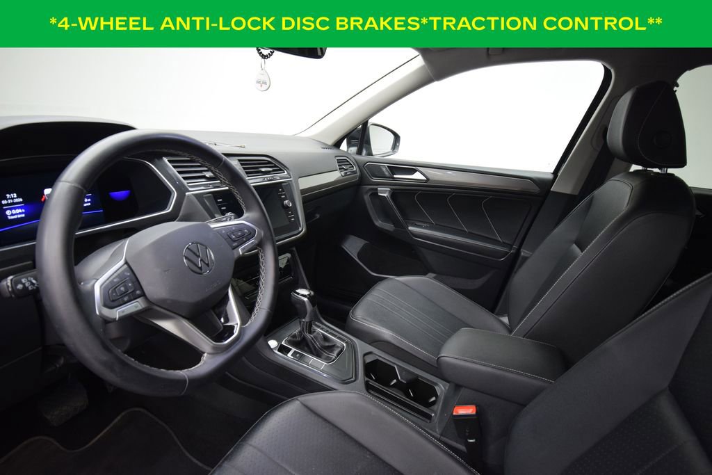 Used 2023 Volkswagen Tiguan SE image 8