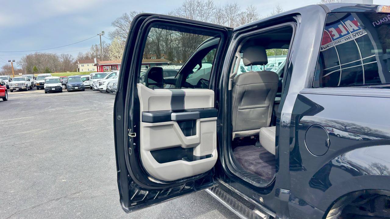 Used 2015 Ford F150 XLT w/ Equipment Group 302A Luxury AWD/4WD image 15