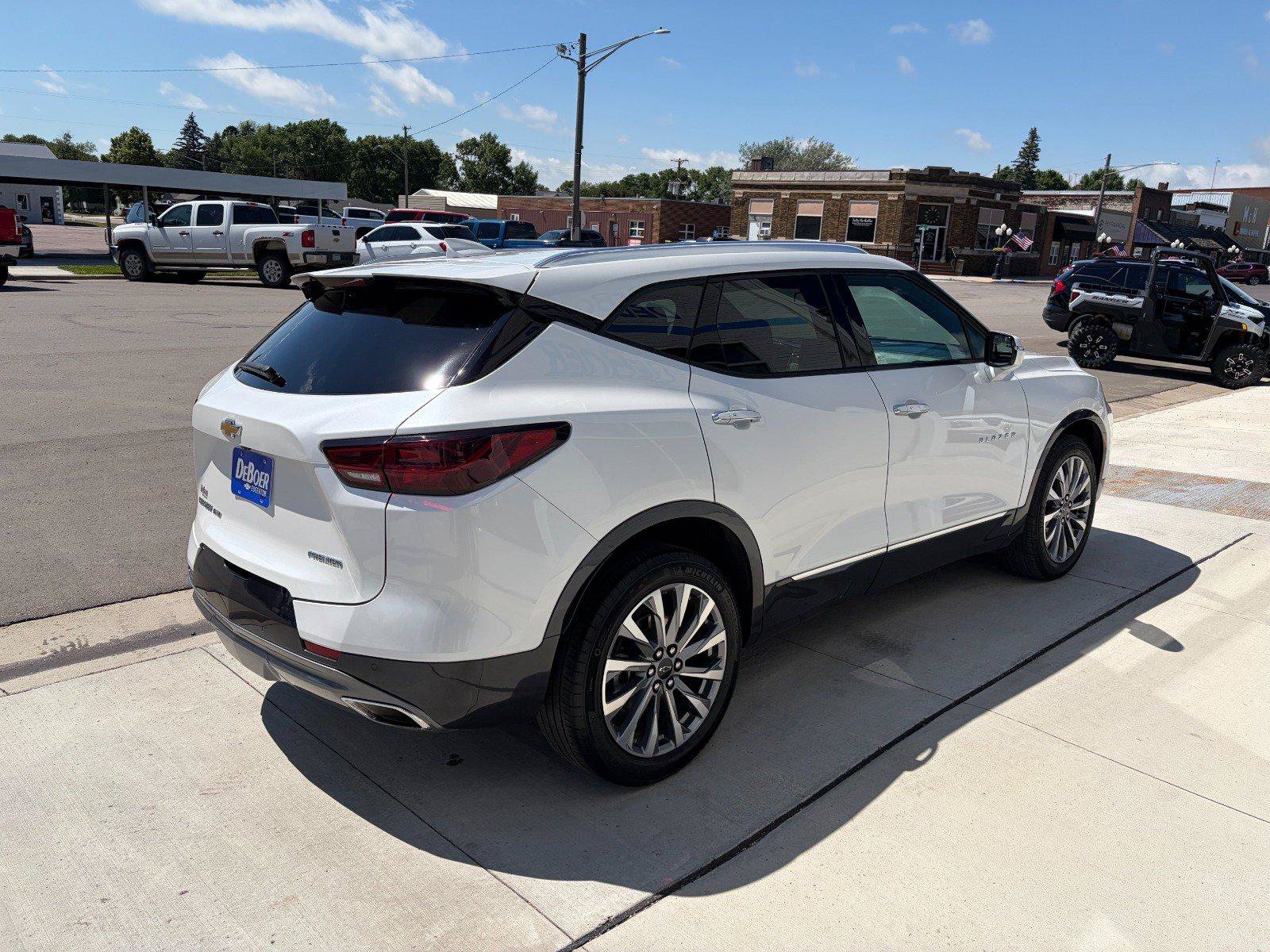 Used 2024 Chevrolet Blazer Premier w/ Enhanced Convenience Package AWD/4WD image 5