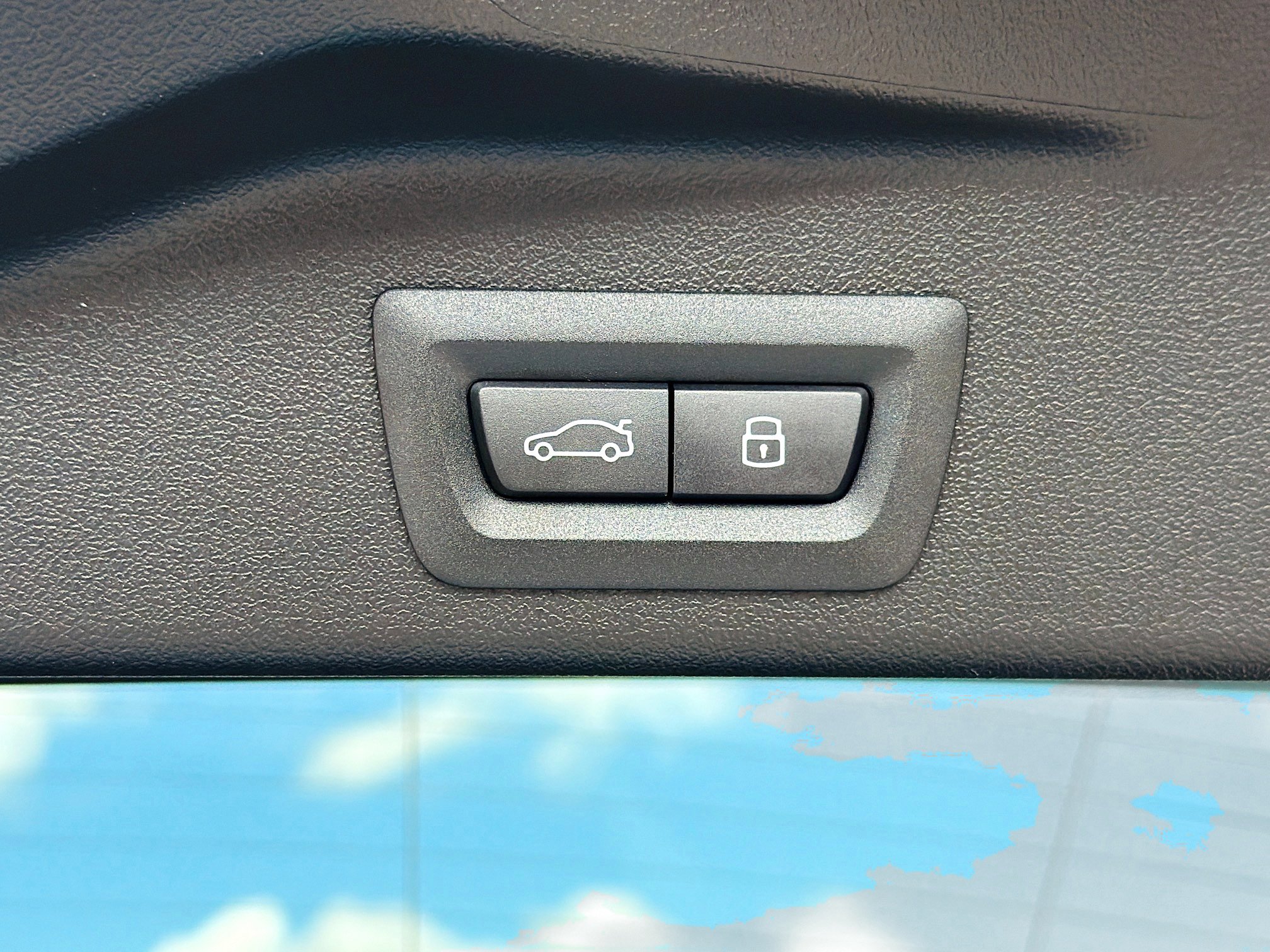 New 2026 BMW X5 xDrive50e w/ Executive Package image 13