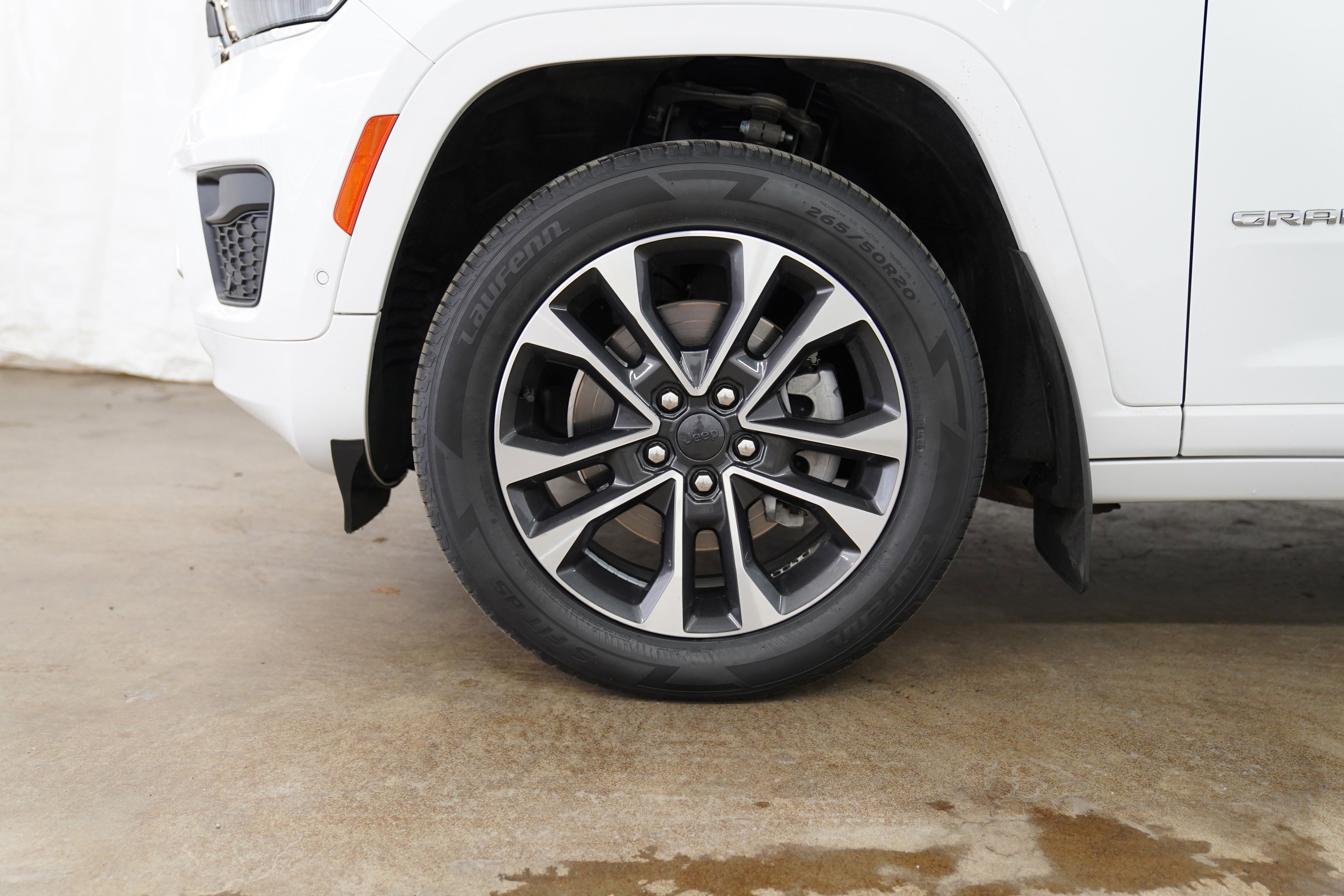 Used 2021 Jeep Grand Cherokee L Overland w/ Advanced Protech Group III image 18