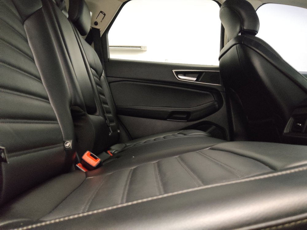 Used 2017 Ford Edge SEL w/ Equipment Group 201A AWD/4WD image 19