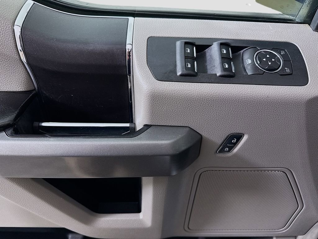 Used 2016 Ford F150 XLT image 16