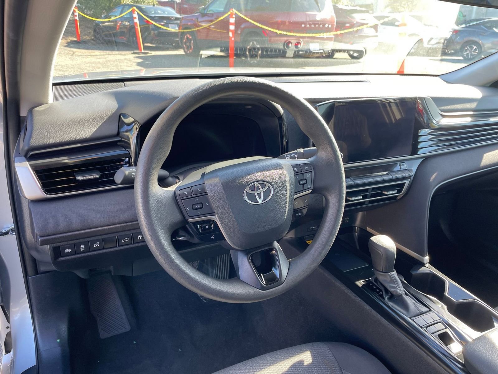 Used 2025 Toyota Camry LE image 33