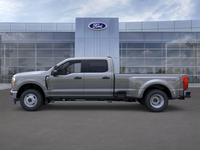 New 2026 Ford F350 XLT w/ FX4 Off-Road Package image 3