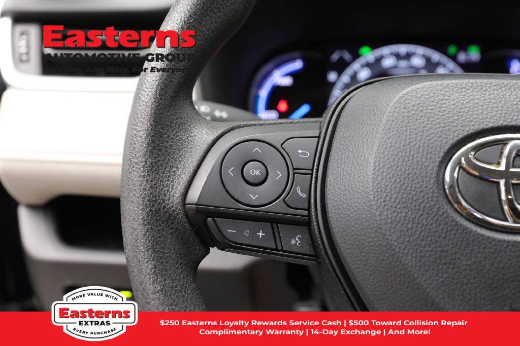 Used 2024 Toyota RAV4 XLE AWD/4WD image 15