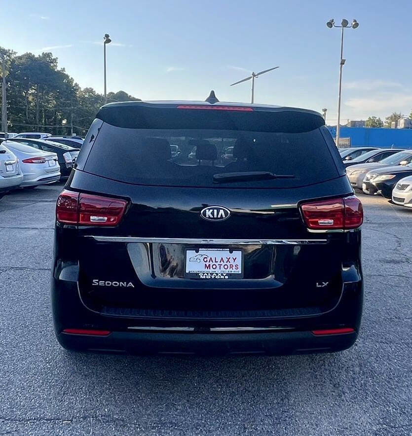Used 2019 Kia Sedona LX image 8