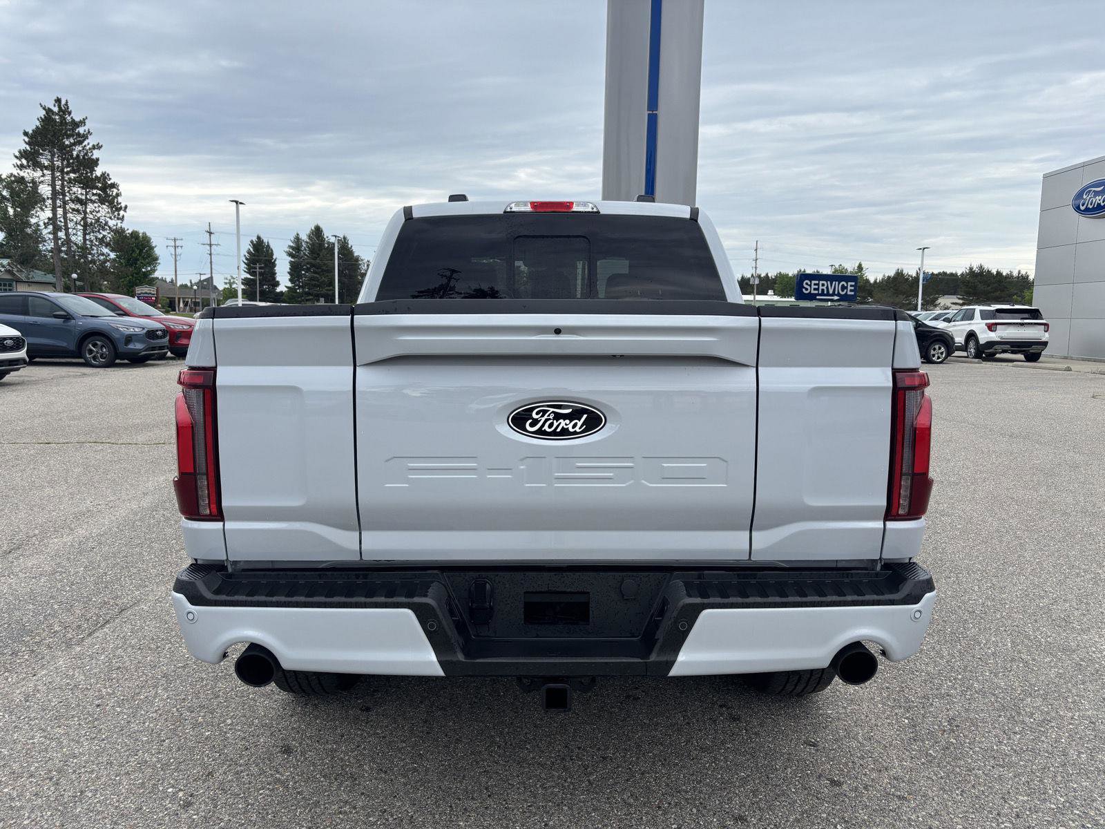 New 2025 Ford F150 Lariat w/ Equipment Group 502A High image 4