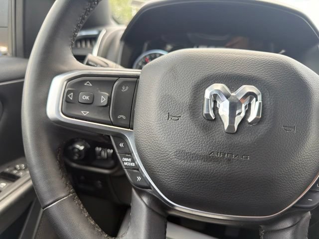 Used 2025 RAM 1500 Big Horn AWD/4WD image 31