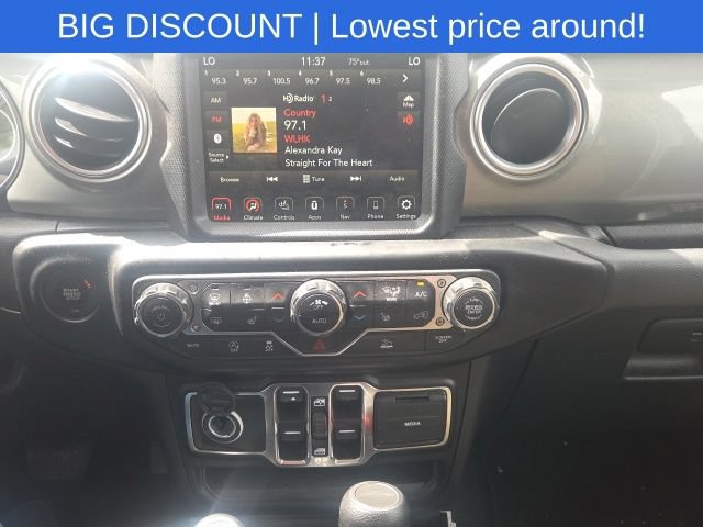Used 2022 Jeep Gladiator Overland w/ LED Lighting Group AWD/4WD image 28