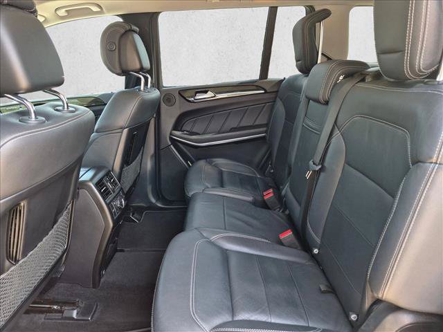 Used 2016 Mercedes-Benz GL 550 4MATIC image 14