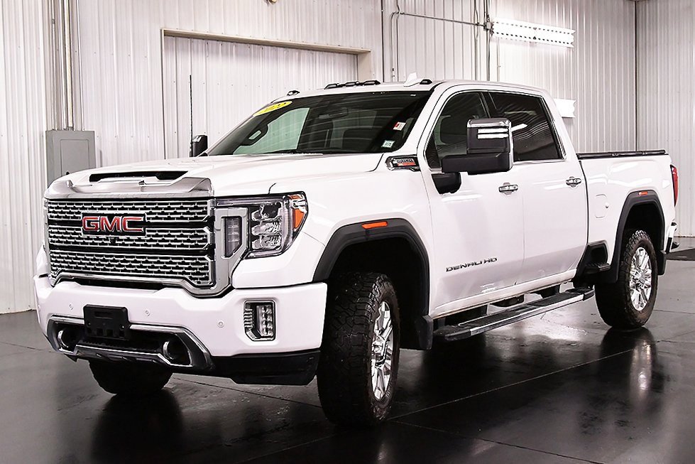 Used 2022 GMC Sierra 3500 Denali image 3