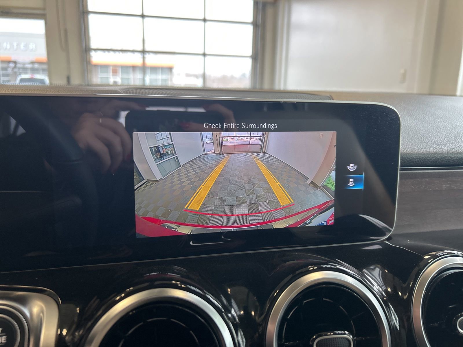 Used 2020 Mercedes-Benz GLB 250 4MATIC image 33