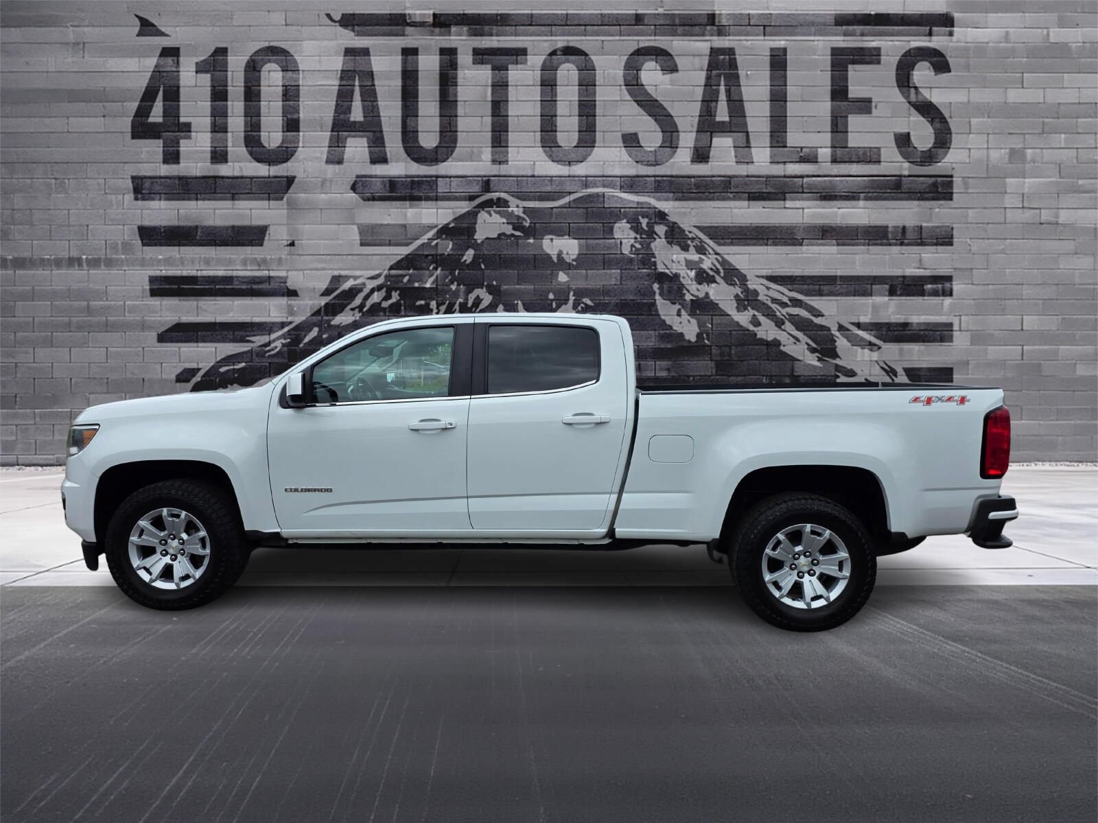Used 2018 Chevrolet Colorado LT AWD/4WD image 7