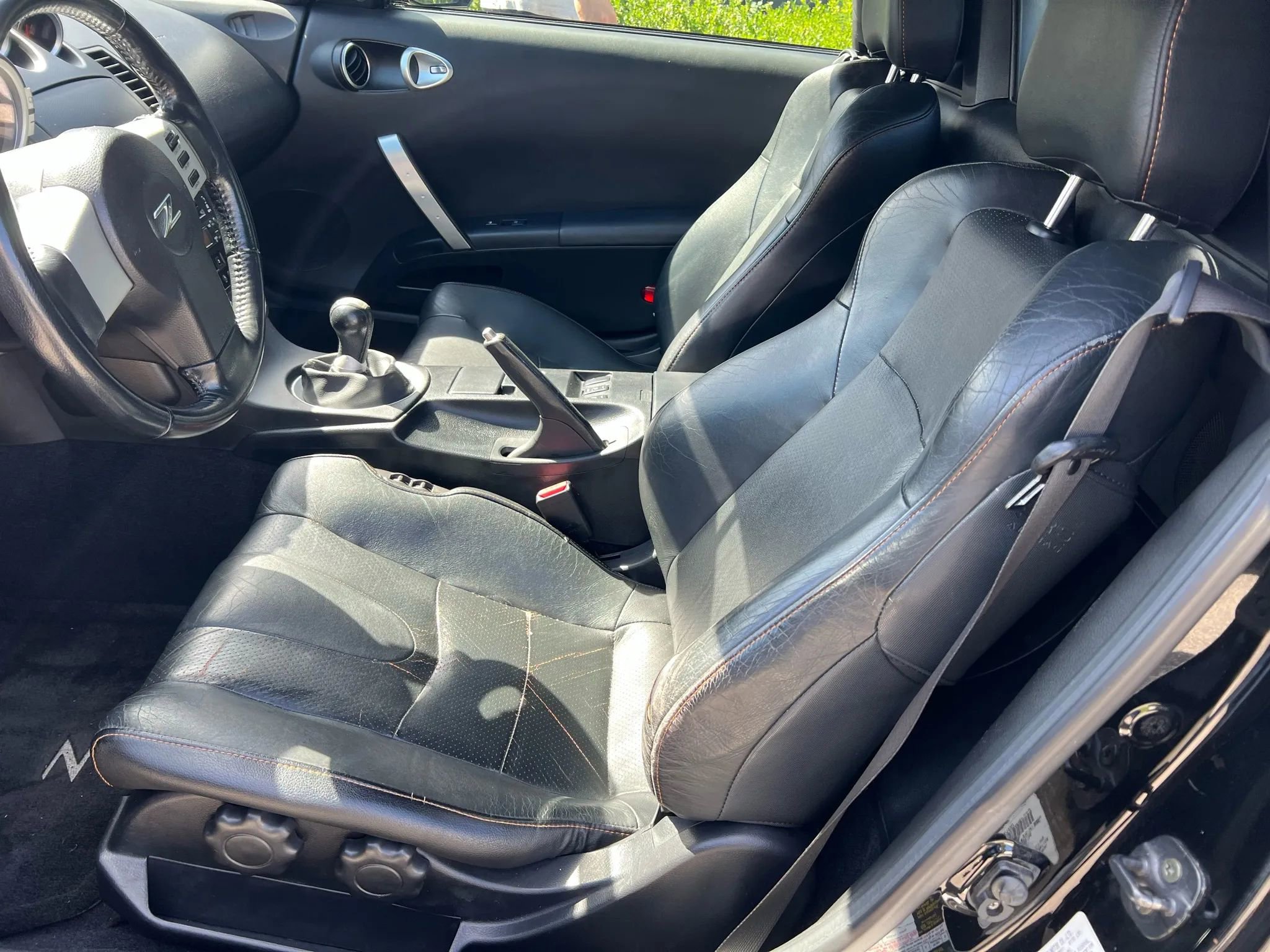 Used 2005 Nissan 350Z Touring image 11