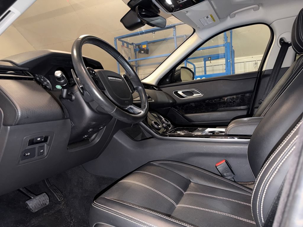 Used 2018 Land Rover Range Rover Velar S AWD/4WD image 25