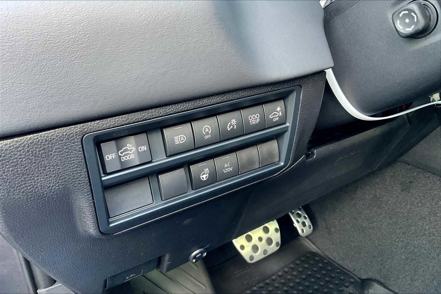 New 2026 Toyota Tundra Platinum image 18