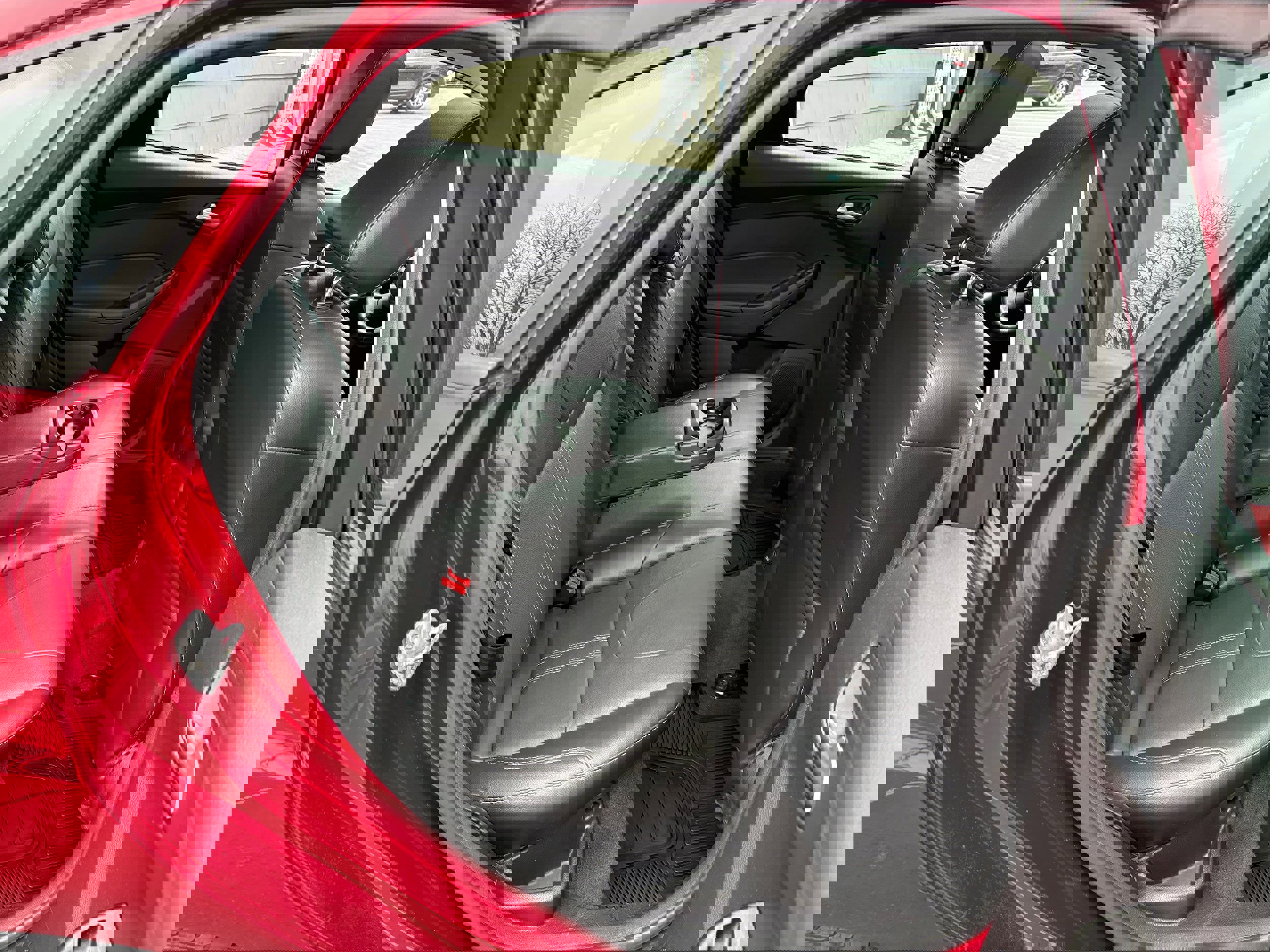 Used 2014 Ford Focus SE w/ Equipment Group 201A image 17