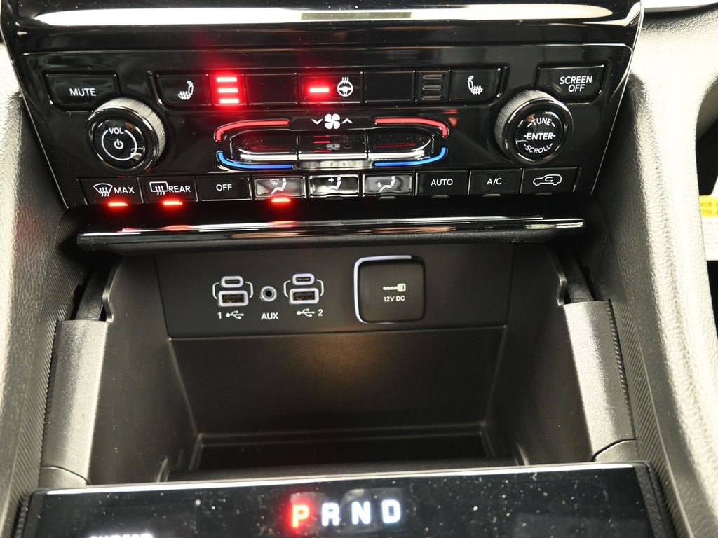 New 2025 Jeep Grand Cherokee Limited w/ Trailer Tow Package image 25