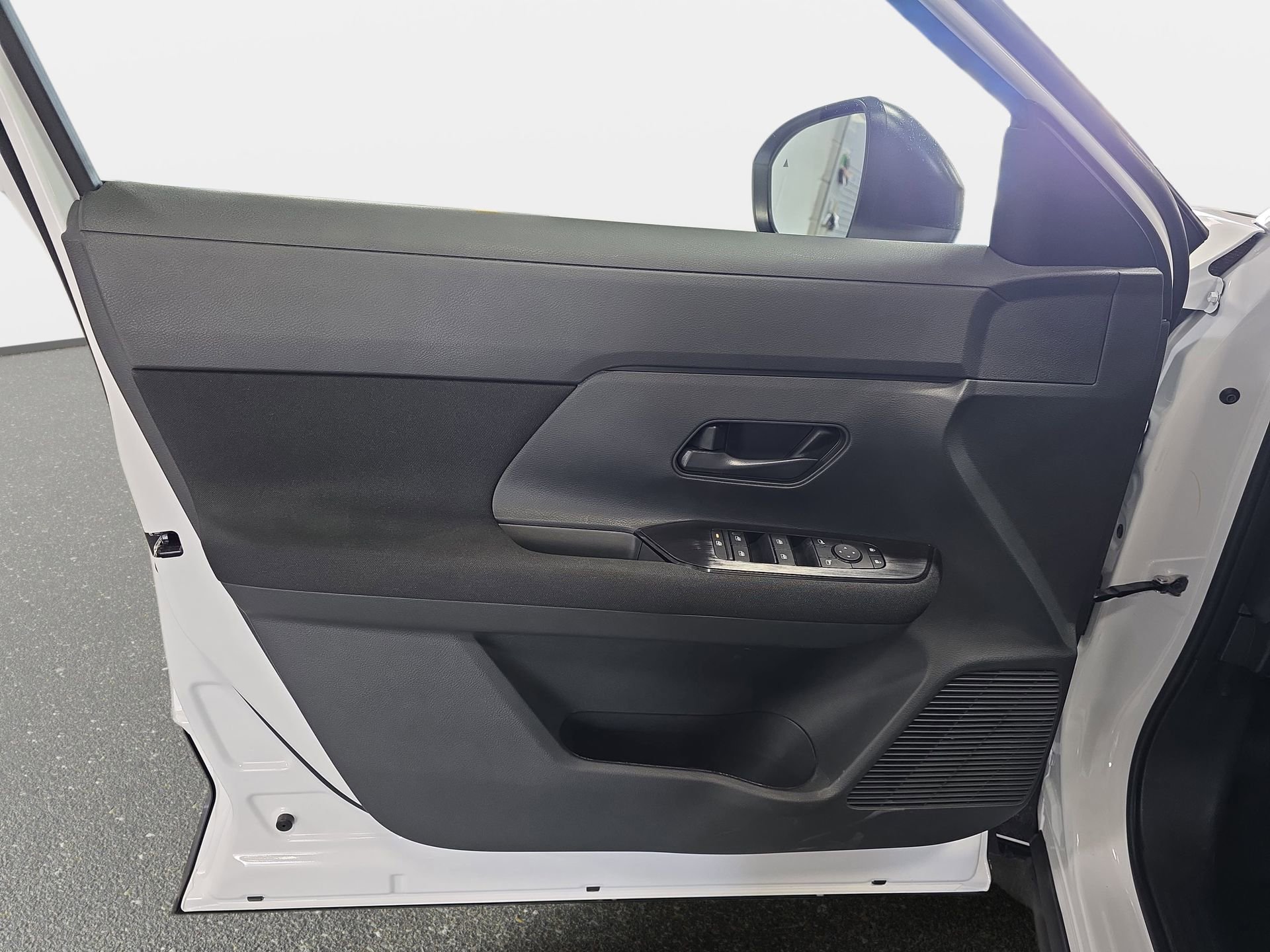 New 2026 Nissan Kicks S FWD image 26