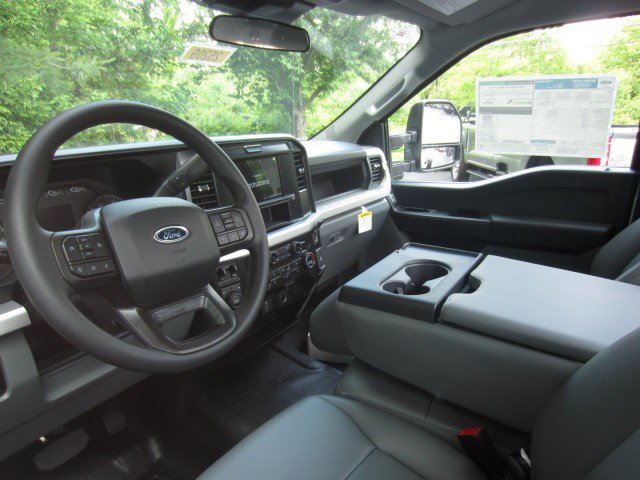 New 2025 Ford F350 XL w/ XL Chrome Package AWD/4WD image 6