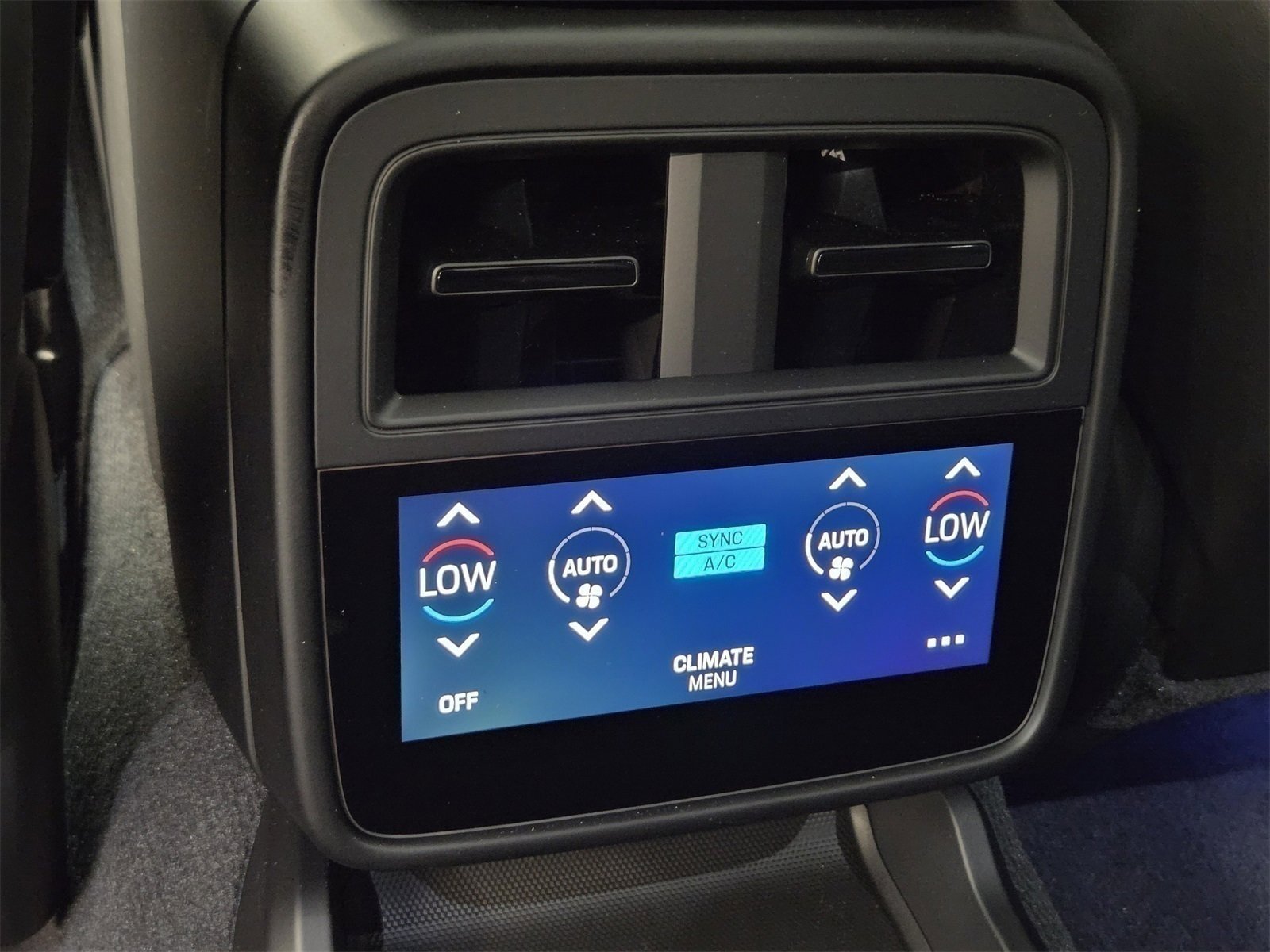 Used 2025 Porsche Taycan image 11