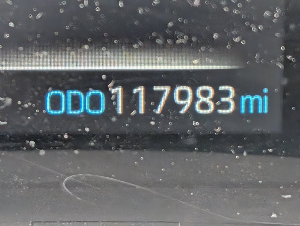 Certified 2022 Toyota Sienna XLE w/ XLE Plus Package FWD image 3