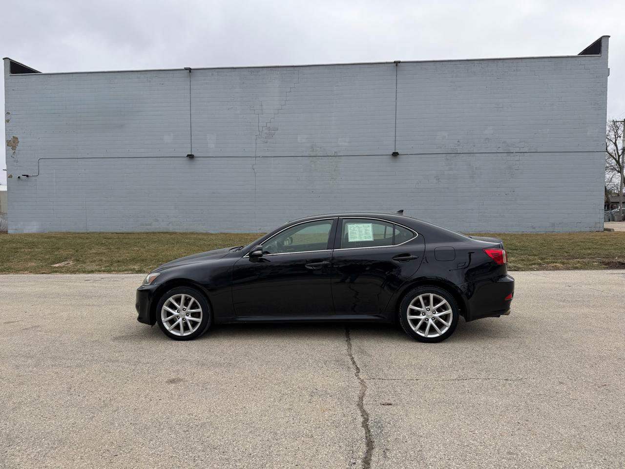 Used 2013 Lexus IS 250 AWD w/ Luxury Plus Pkg Value Edition image 4