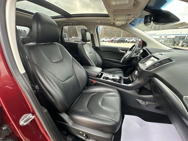 Used 2019 Ford Edge Titanium w/ Cold Weather Package image 31