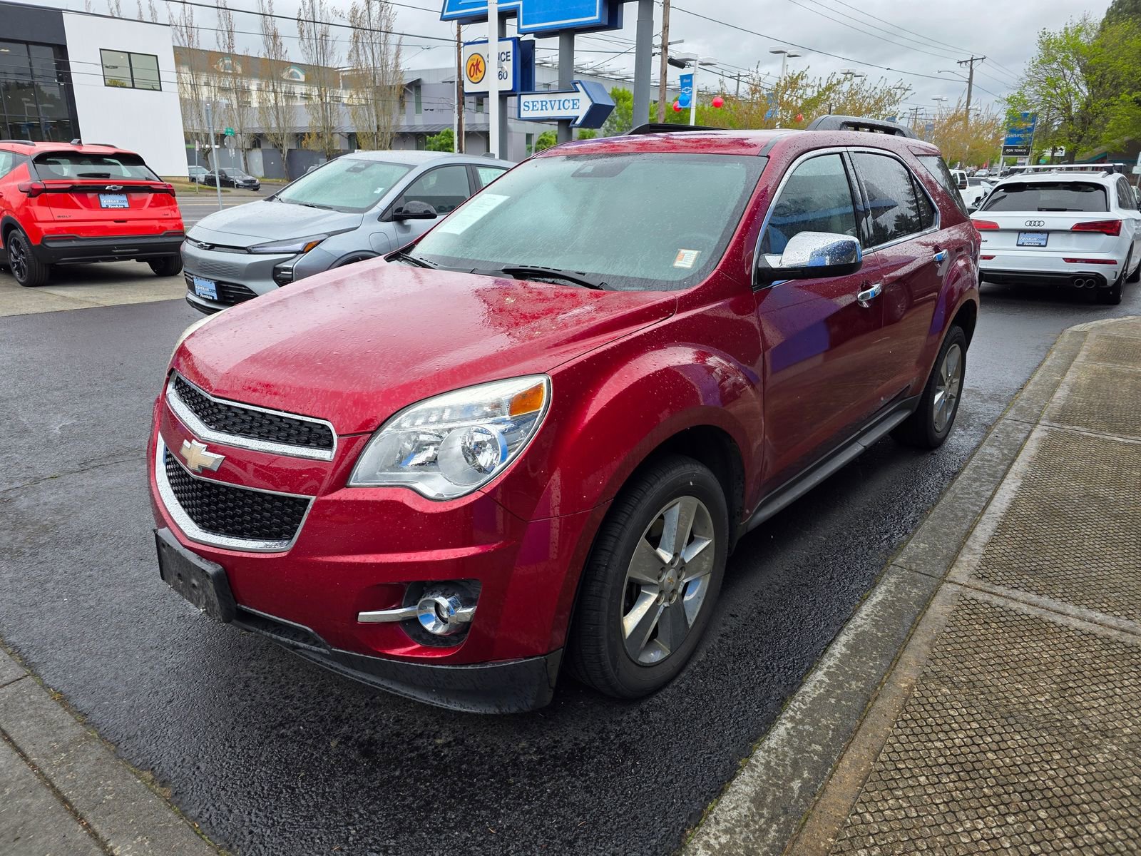Used 2015 Chevrolet Equinox LT w/ Chrome Appearance Package AWD/4WD image 2