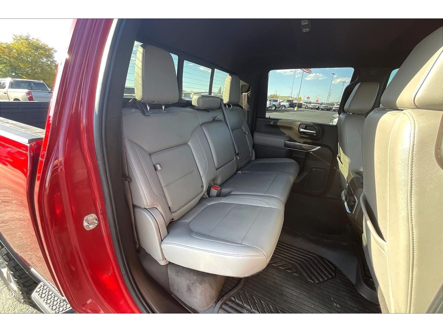 Used 2021 Chevrolet Silverado 2500 LTZ AWD/4WD image 28