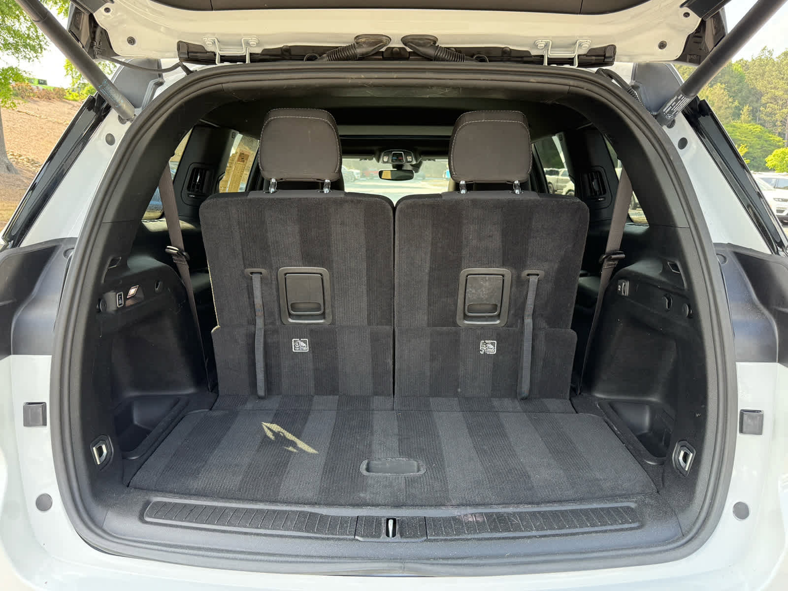 Used 2024 Jeep Grand Cherokee L Laredo w/ Luxury Tech Group I RWD image 26