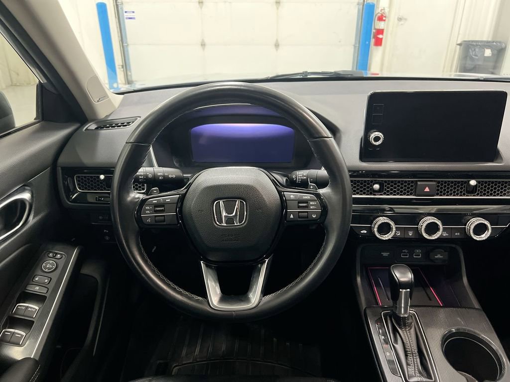 Used 2022 Honda Civic Touring image 11