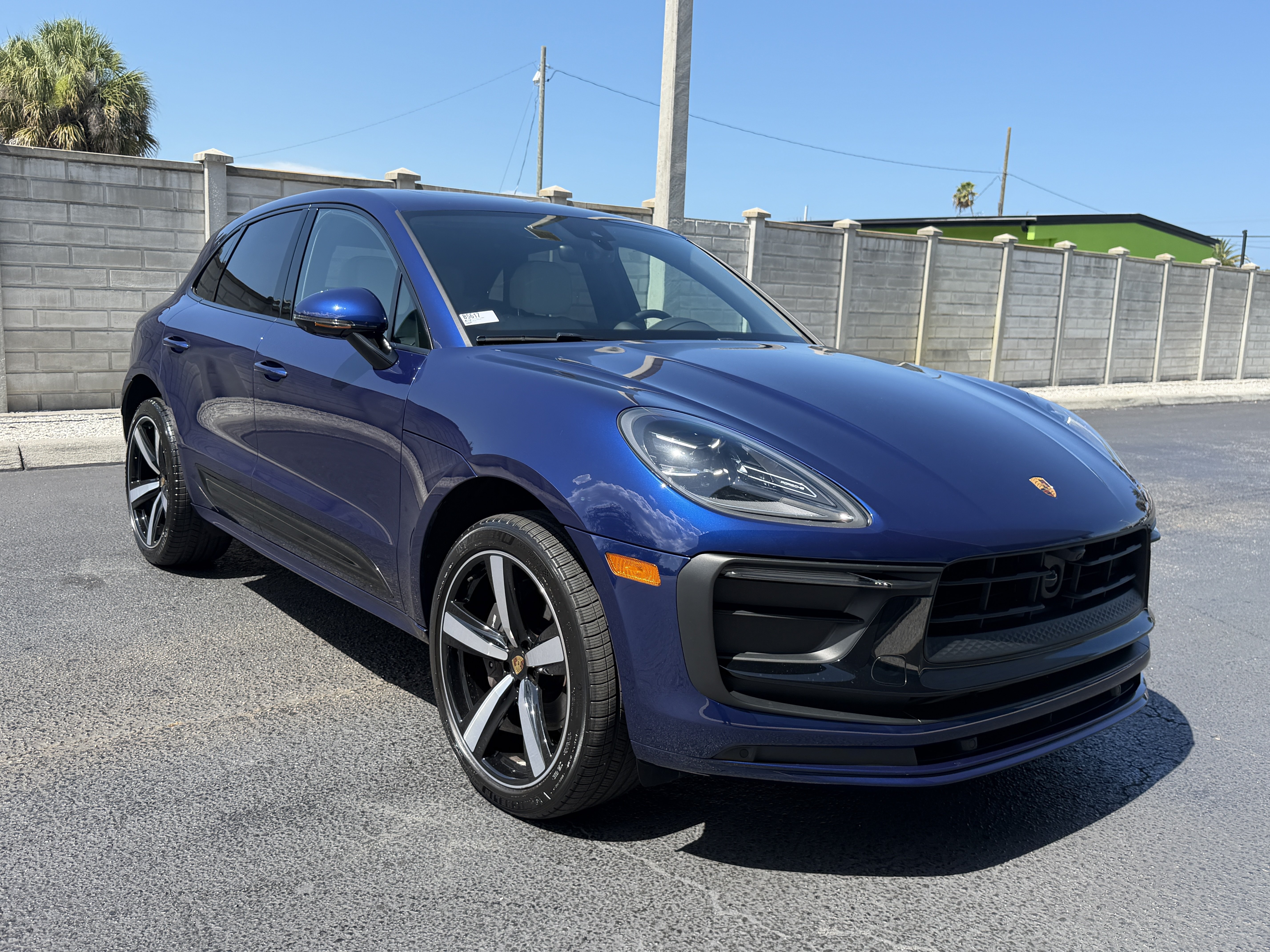 Certified 2023 Porsche Macan AWD/4WD image 10