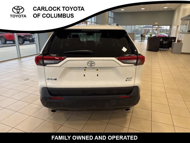 Used 2025 Toyota RAV4 XLE w/ Convenience Package image 8