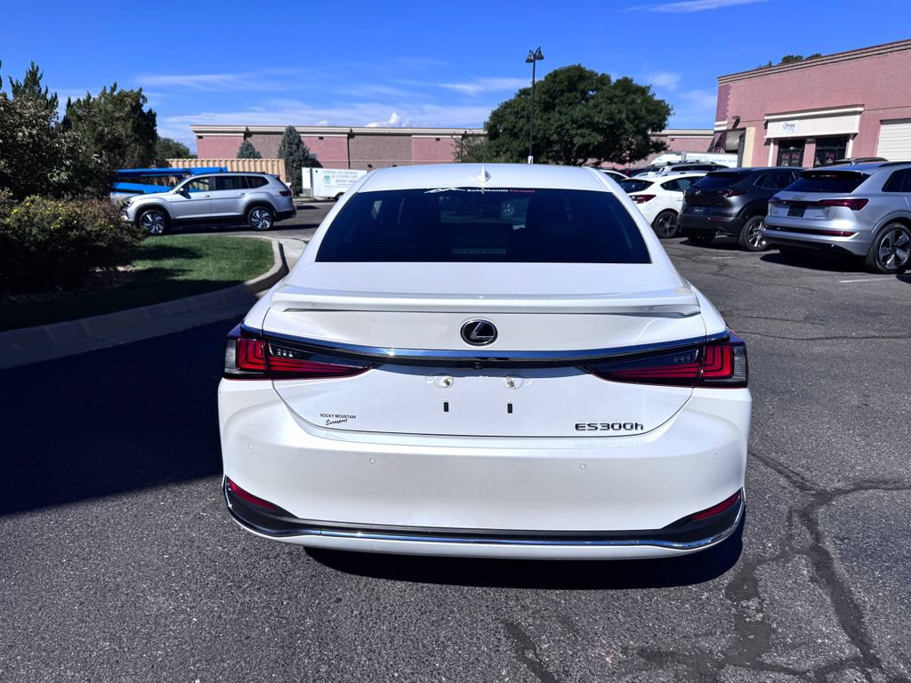 Used 2023 Lexus ES 300h w/ Premium Package FWD image 10