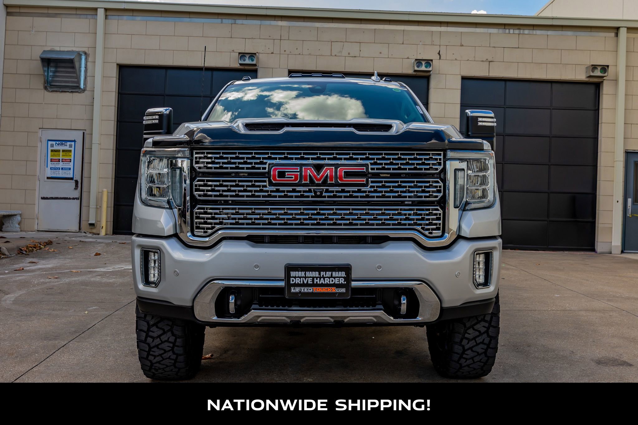 Used 2020 GMC Sierra 3500 Denali w/ Denali Ultimate Package image 4