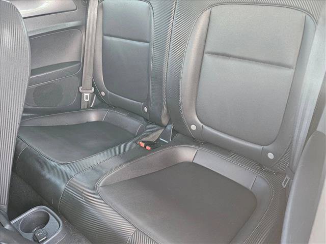 Used 2019 Volkswagen Beetle 2.0T SE FWD image 16