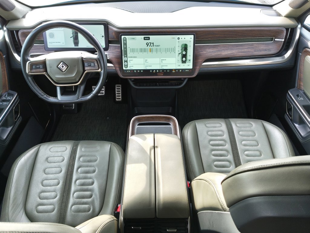 Used 2022 Rivian R1T Launch Edition AWD/4WD image 6