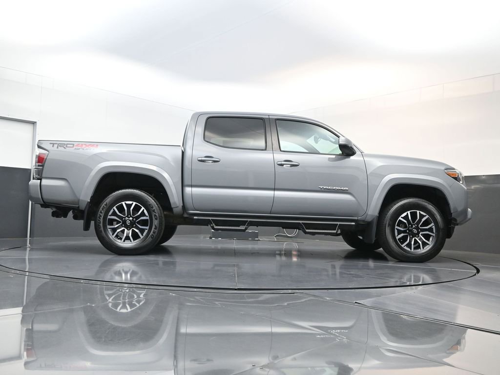 Used 2021 Toyota Tacoma TRD Sport AWD/4WD image 21