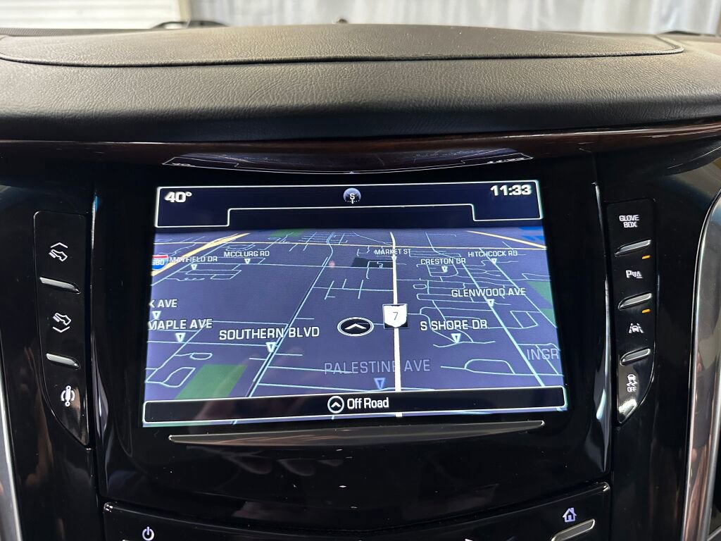 Used 2016 Cadillac Escalade ESV Luxury image 16