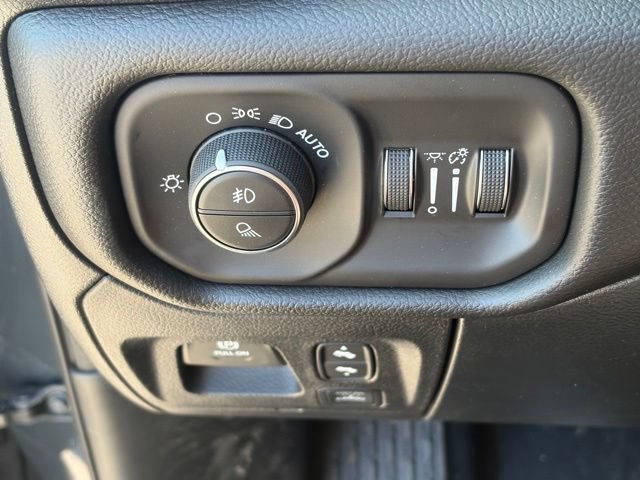 New 2026 RAM 1500 Laramie AWD/4WD image 26
