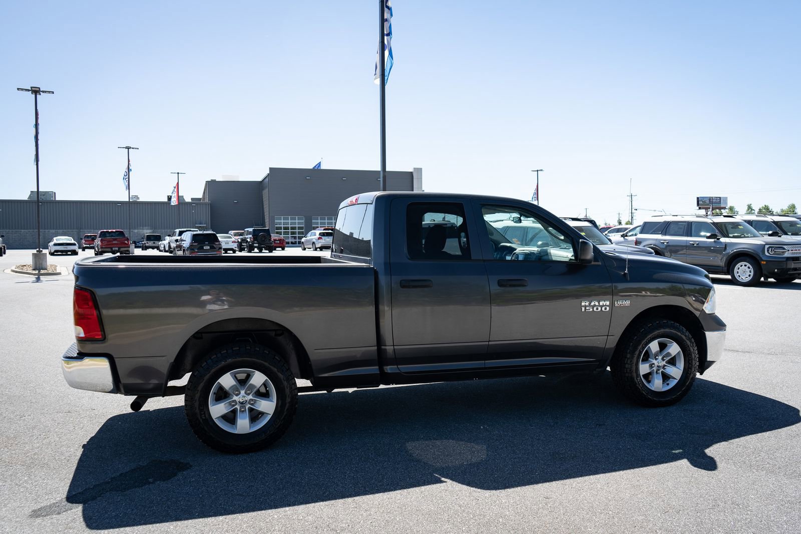 Used 2015 RAM 1500 Tradesman w/ Popular Equipment Group AWD/4WD image 10