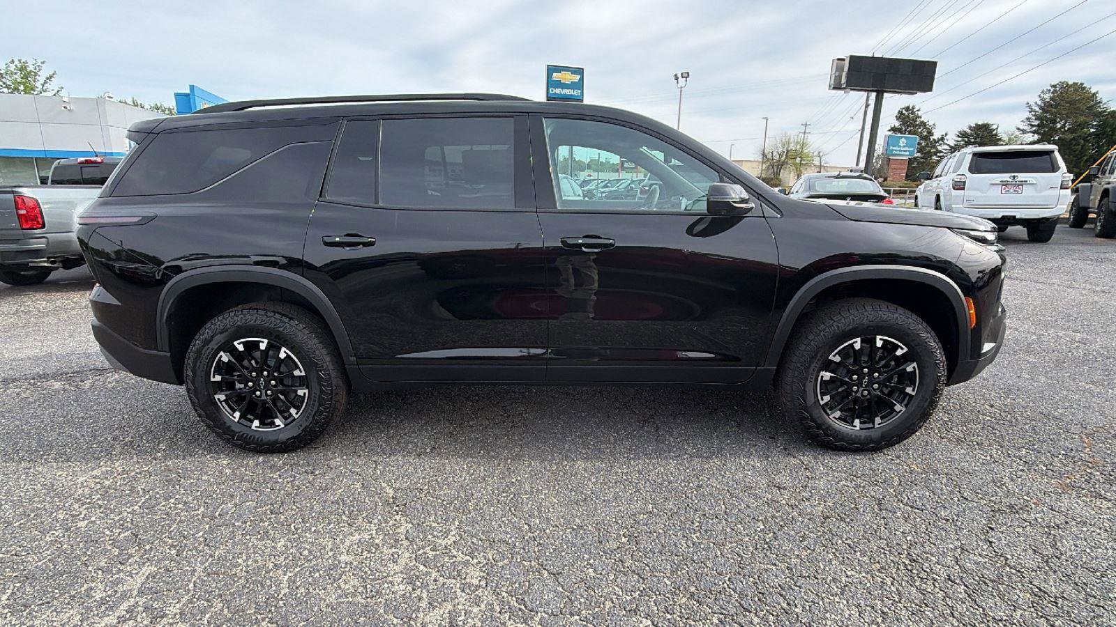 New 2026 Chevrolet Traverse Z71 w/ Driver Confidence Package image 4