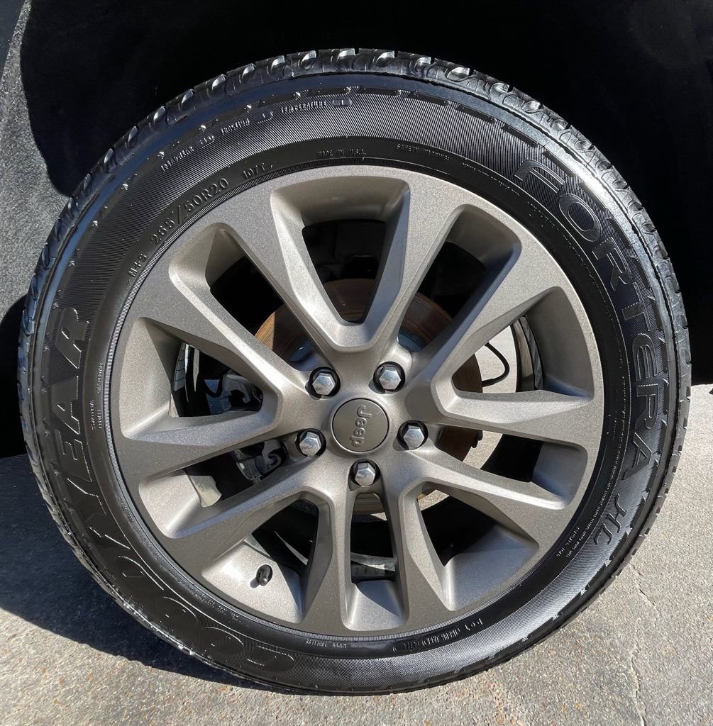 Used 2016 Jeep Grand Cherokee Limited 75th Anniversary image 13