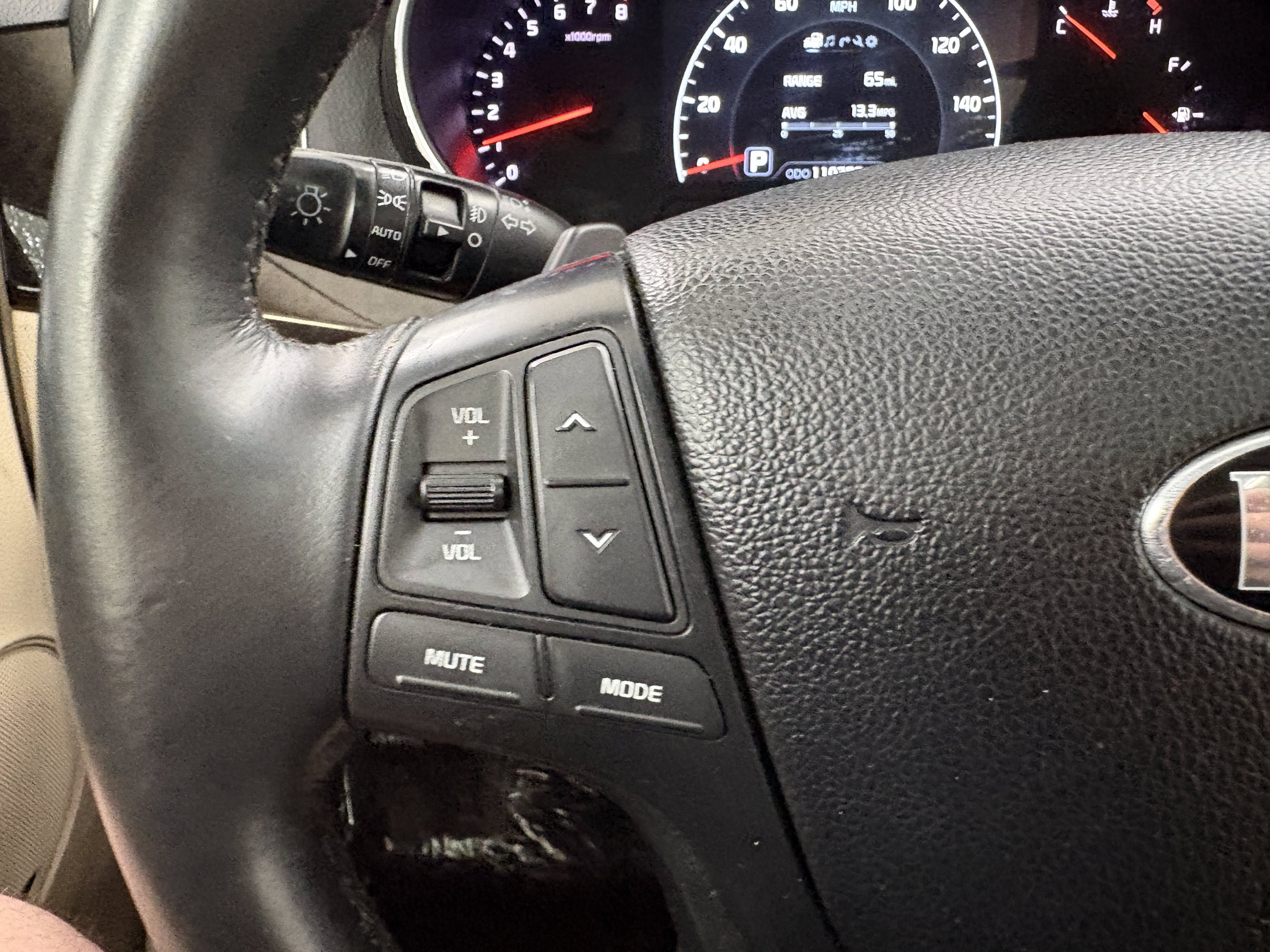 Used 2014 Kia Cadenza Premium w/ Luxury Package FWD image 34